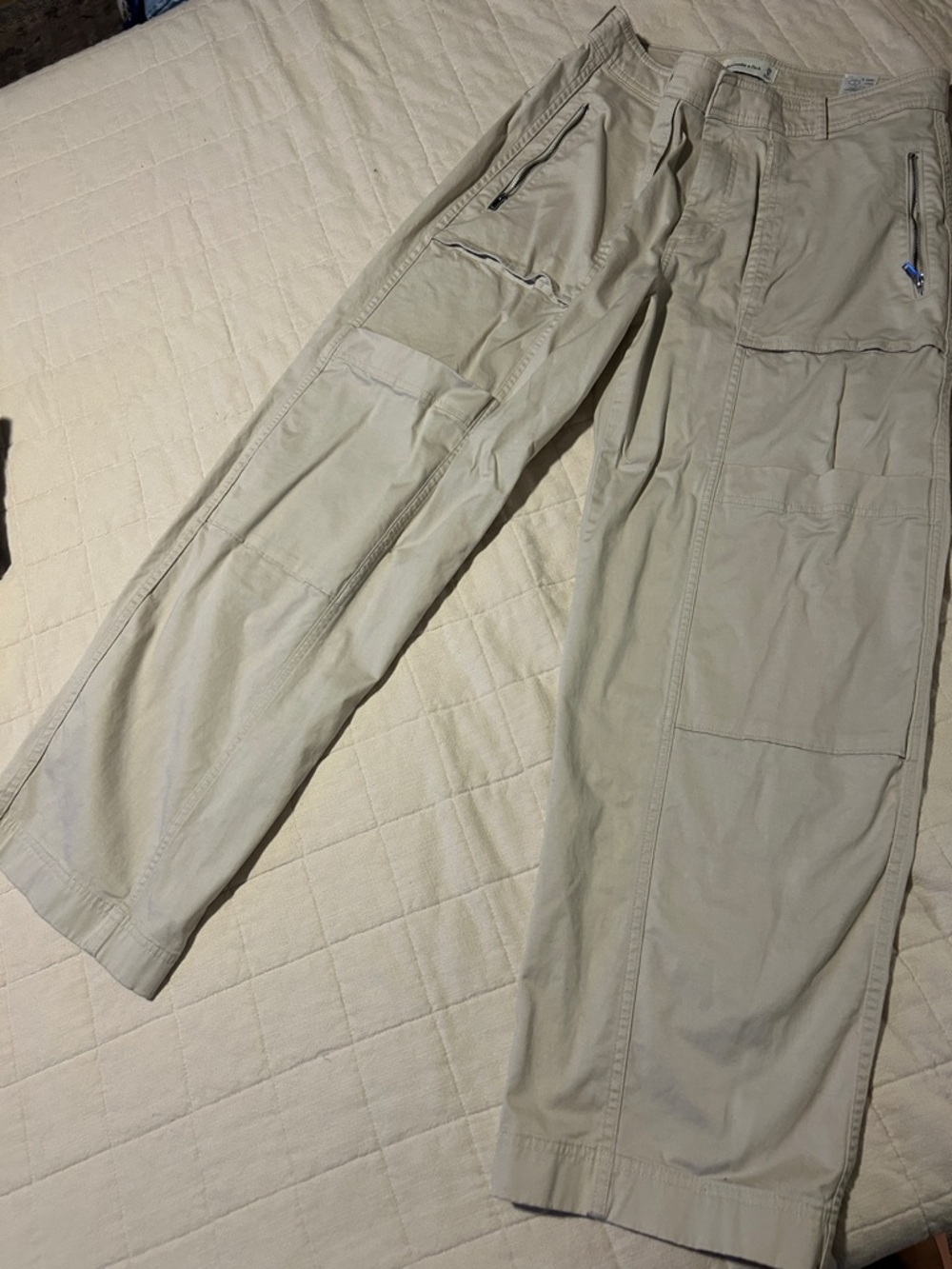 Abercrombie & Fitch Light Beige Cargo Joggers